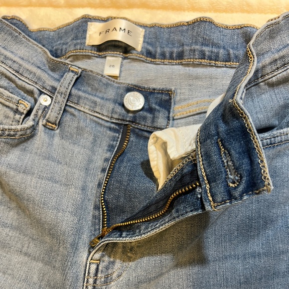 FRAME Le Easy Flare Raw Hem Denim Jeans Womens Size 26 - Picture 5 of 9